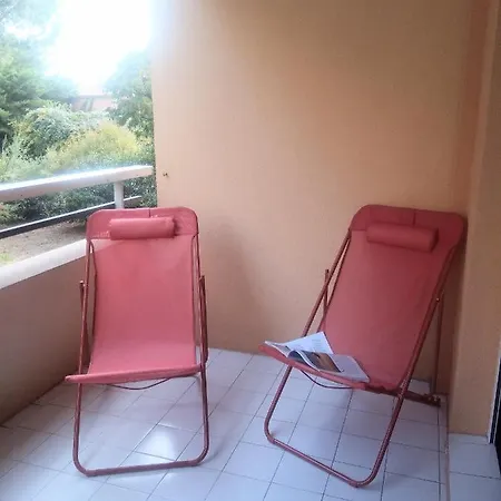 Frejus Plage, Appartement Entier , Piscine,Parking,Plage A 200M Exterior photo